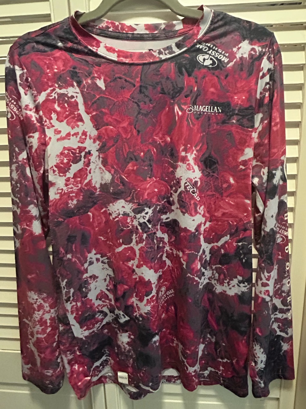 Magellan Outdoors Women's Long-Sleeve Performance Top in Burgundy Tie-Dye